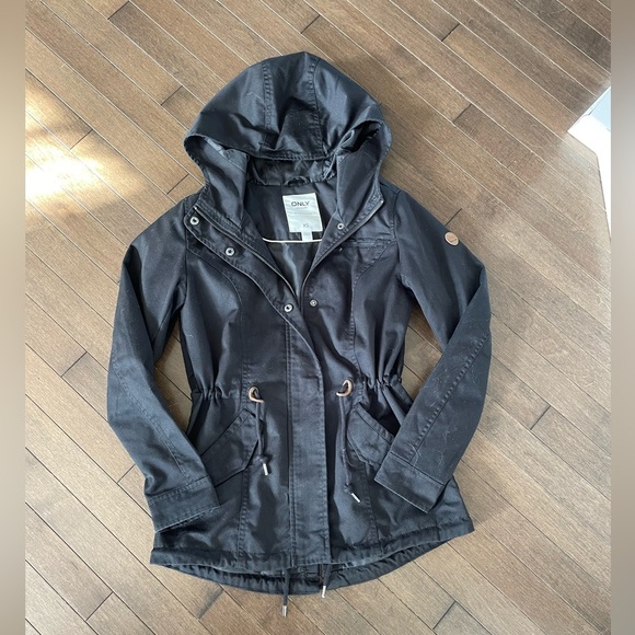 Women’s Utility Jacket by the Only in Black Size XS - Picture 5 of 5